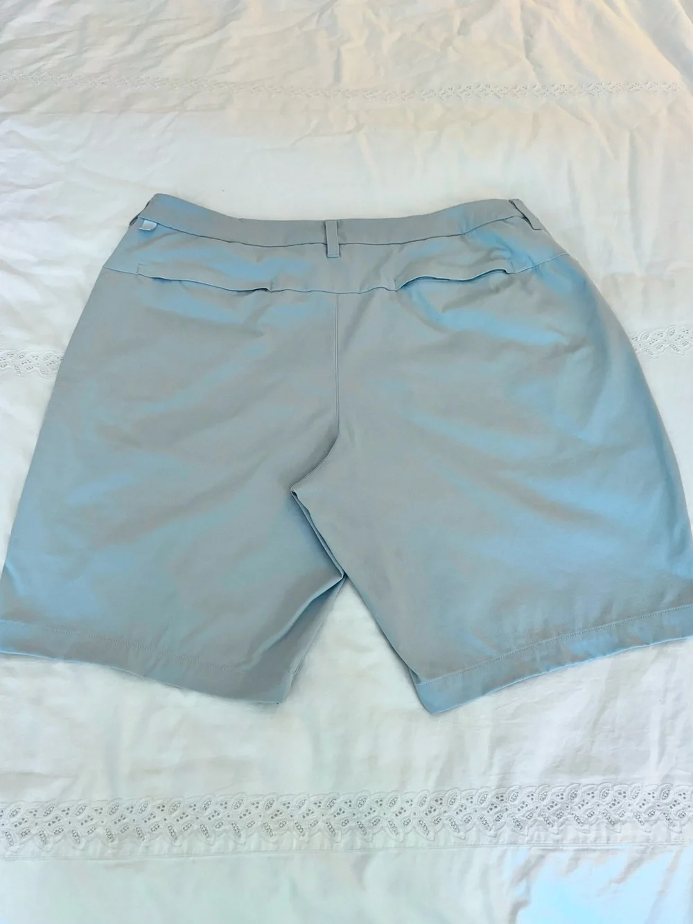 Lululemon Men's Commission Golf Shorts Sz 36 Light Blue
